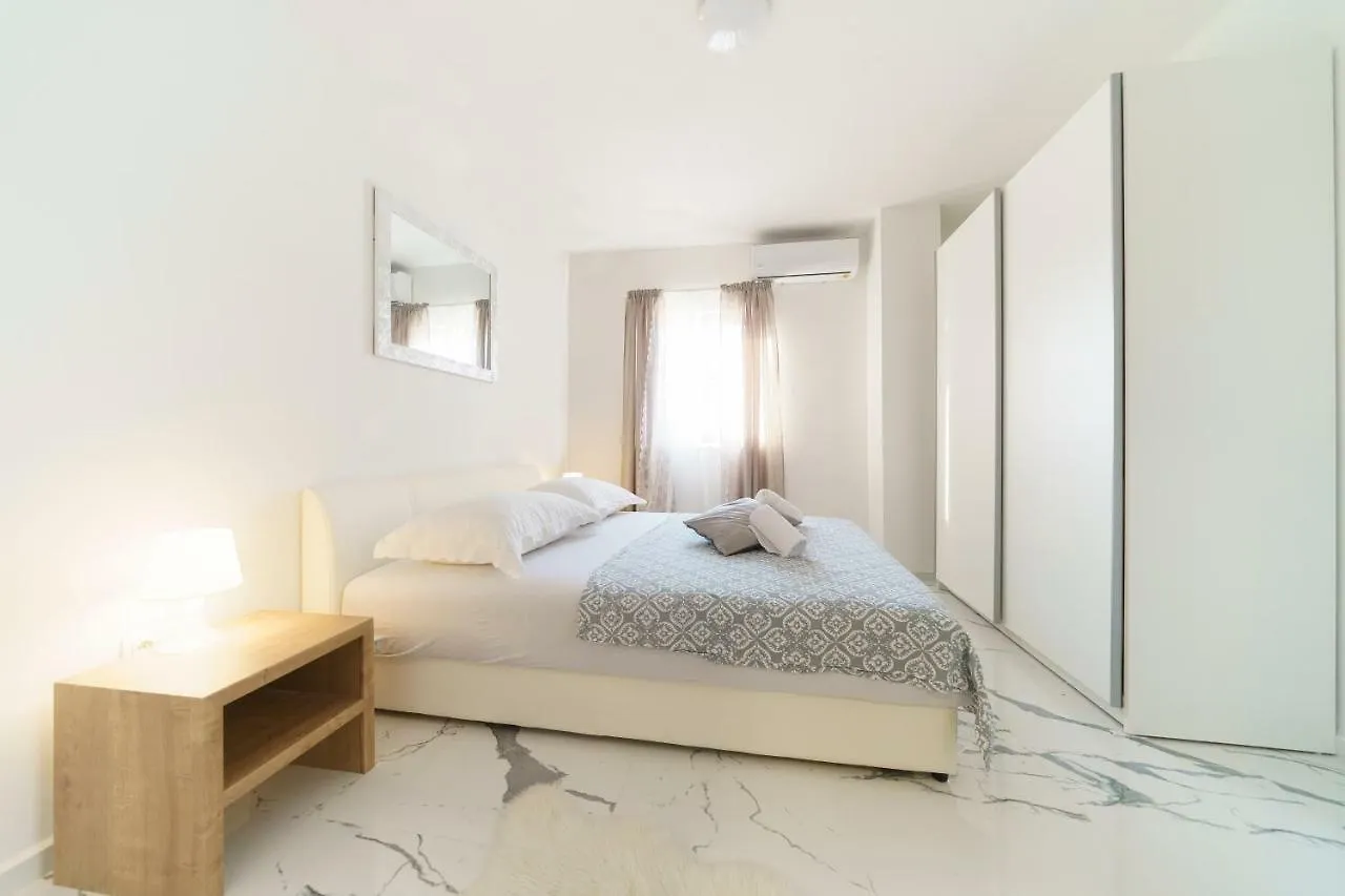 Apartmani Carmen Bibinje Apartamento