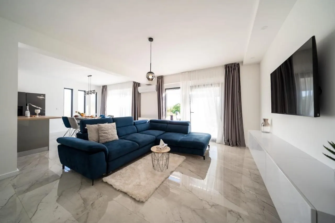 Apartmani Carmen Bibinje 0*,